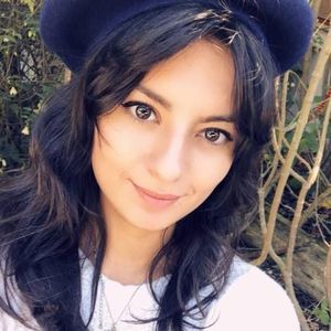 Meet your Posher, Cintya